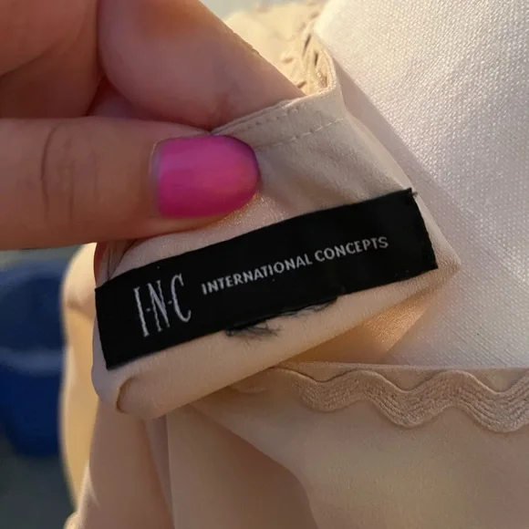 INC Blouse Tunic Cream Floral Embroidery Embroidered Flower Flowers Medium M - Picture 6 of 7